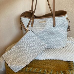 Michael Kors Tote